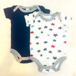 Baby Boy 2 Pack Onesies SIZE 0-3M preloved 💕